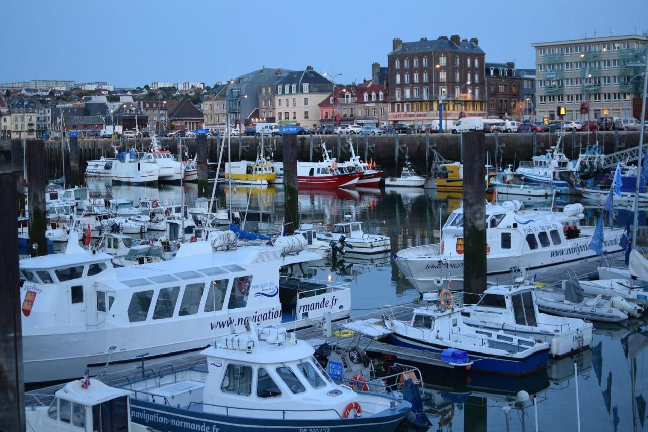 Sur Le Port De Plaisance - Proche Plage Et Centre Dieppe Exterior photo